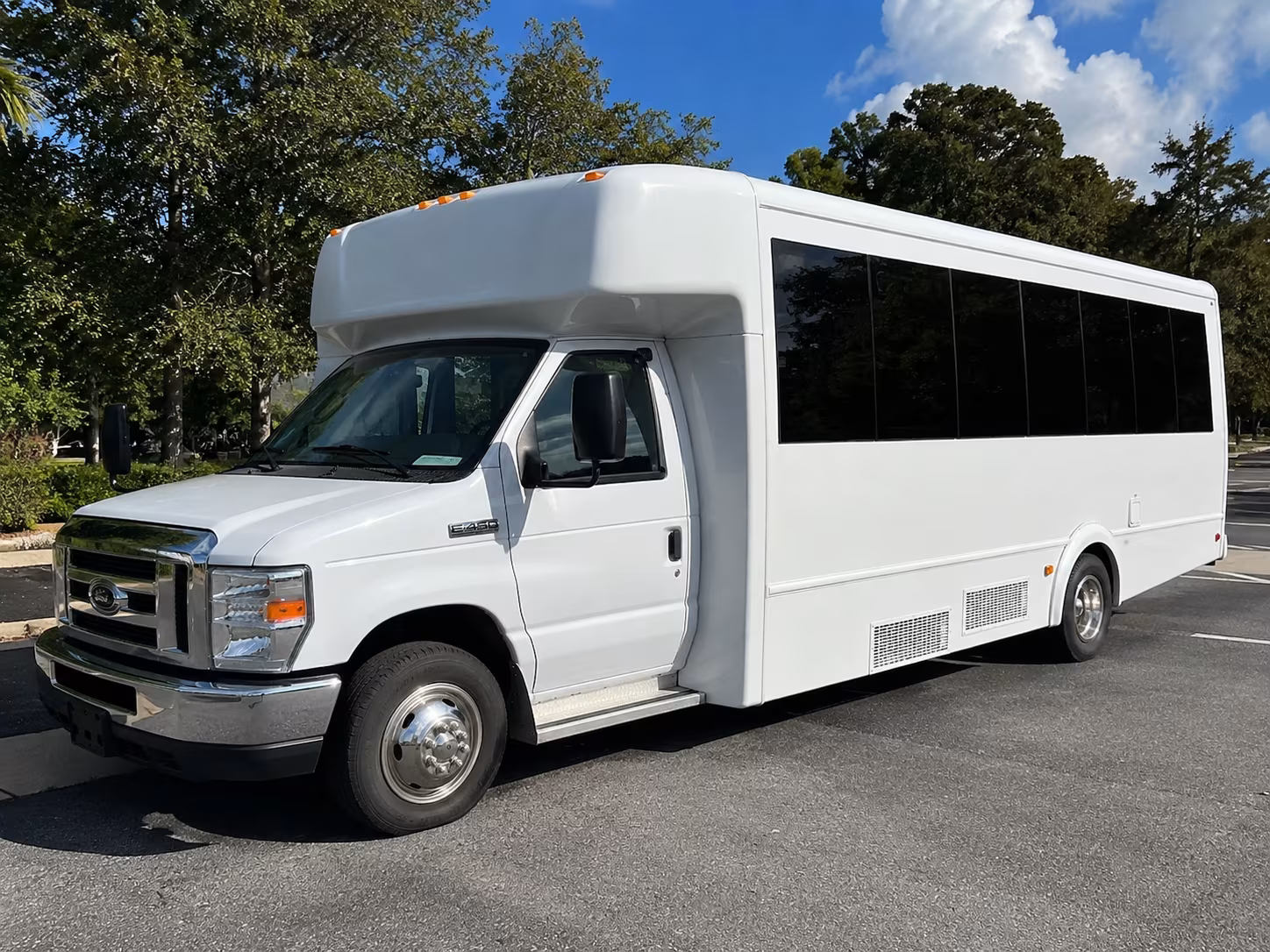 Arlington Birthday, Sweet 16, & Quinceañera Party Bus Rentals
