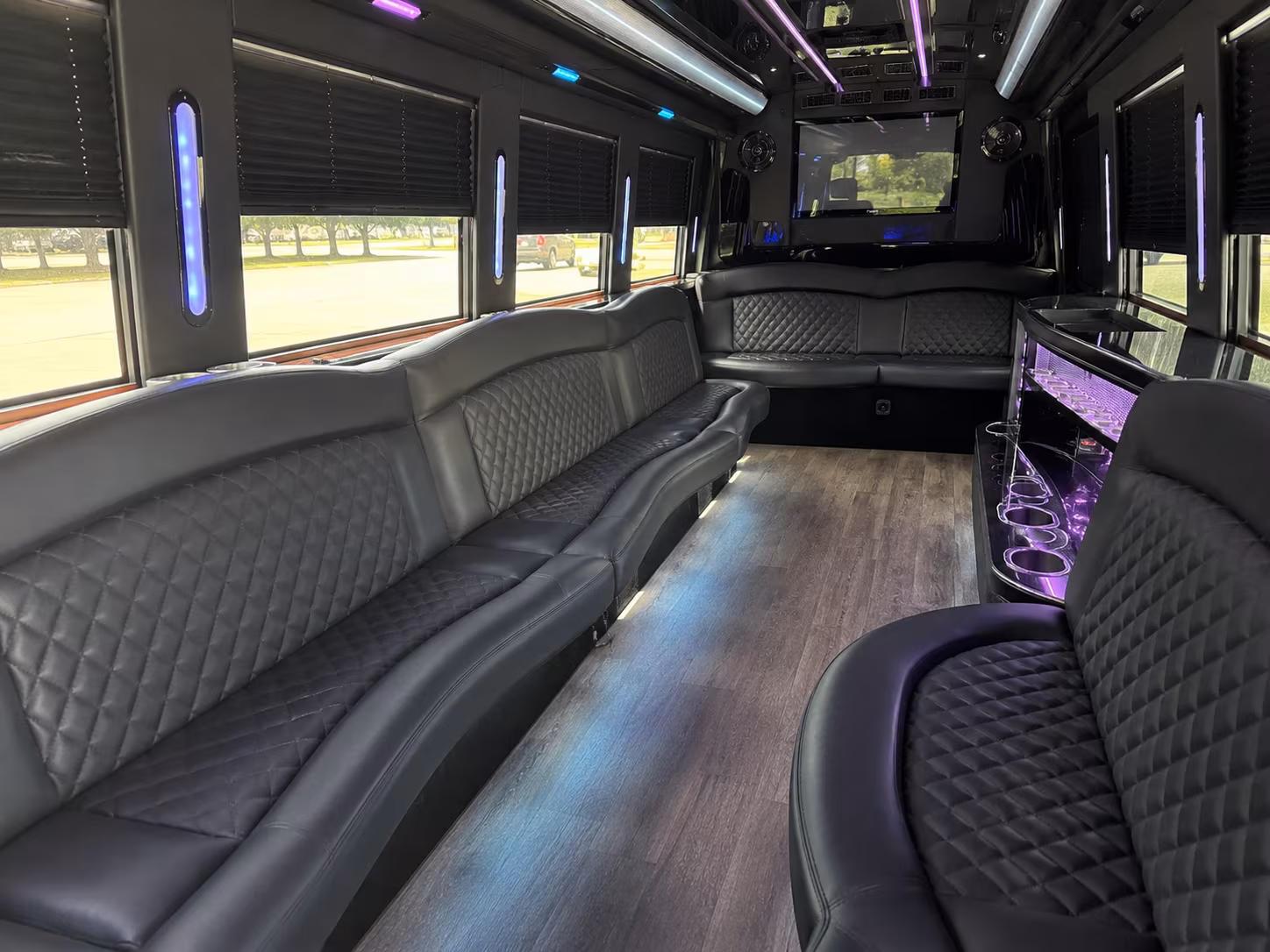 Grand Prairie Birthday, Sweet 16, & Quinceañera Transportation pickup coordination