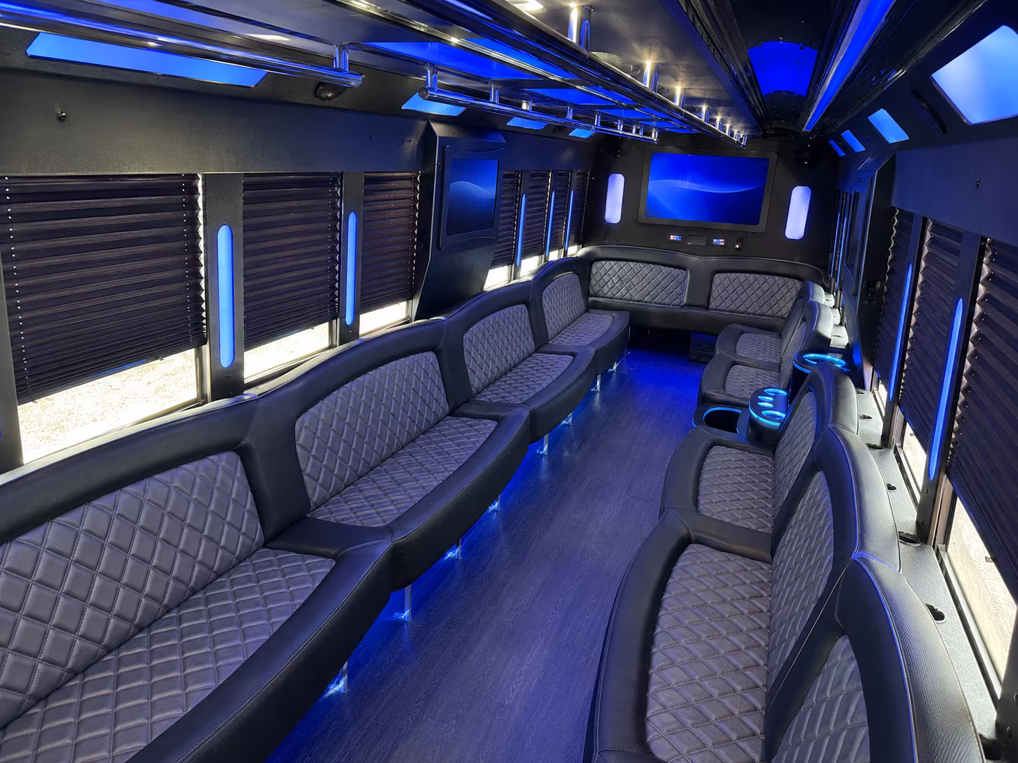 Grand Prairie Winery Tour & Pub Crawl Transportation party bus exterior