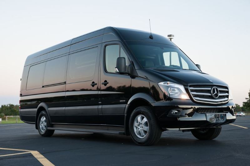 Plano 18 Passenger Van/Minibus
